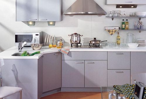 有錢人的廚房竟然可以這樣裝,貧窮限制了我的想象